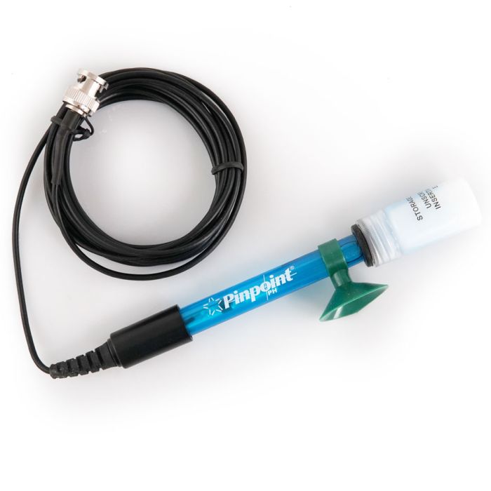 A green hose with a green light attached to it, used for monitoring pH levels in water. The light changes color when the pH rises or falls, thanks to the TAS HYDROS Pinpoint pH Probe.